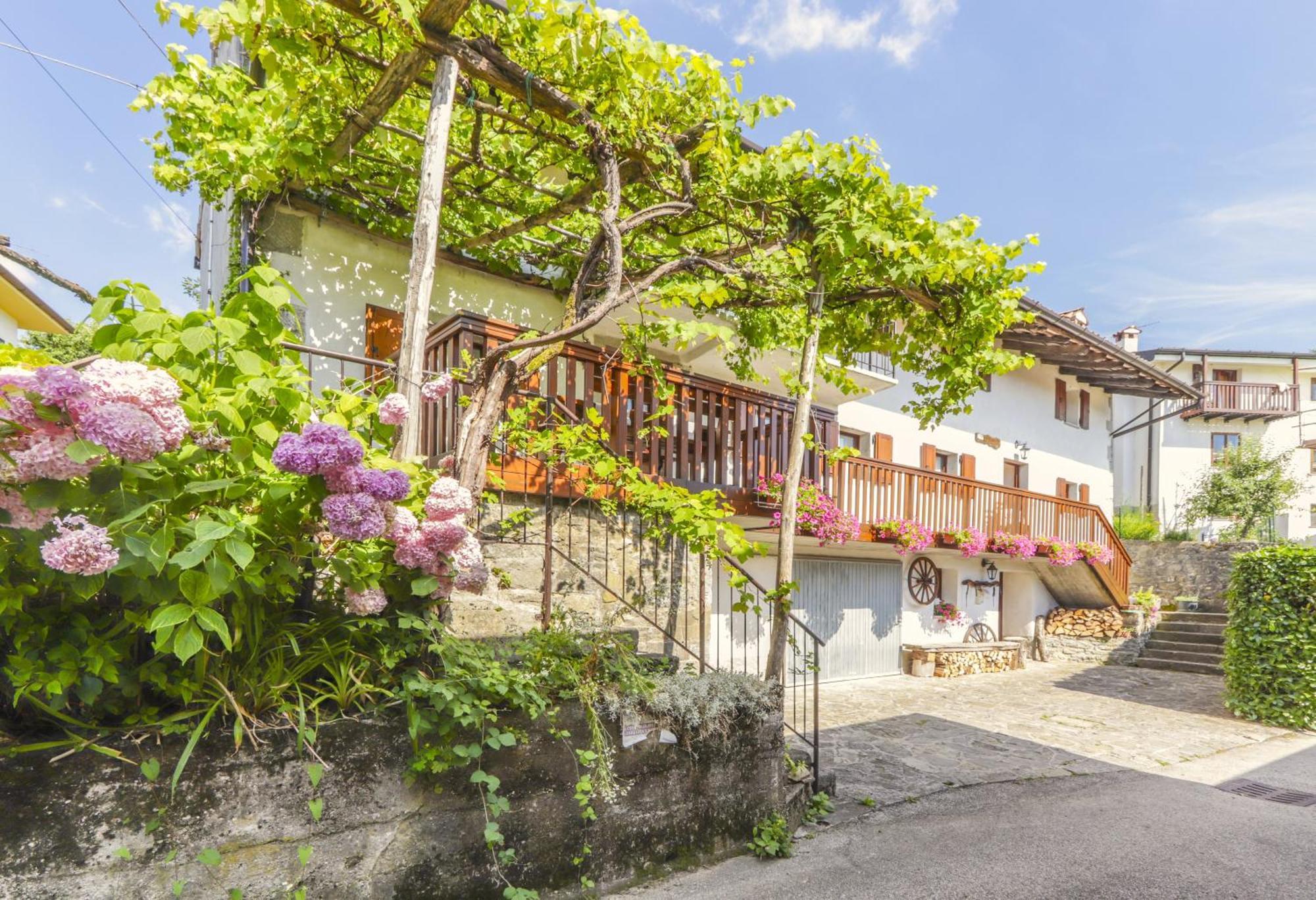 Tribil di Sopra Casa Cebajova Poesiaヴィラ エクステリア 写真